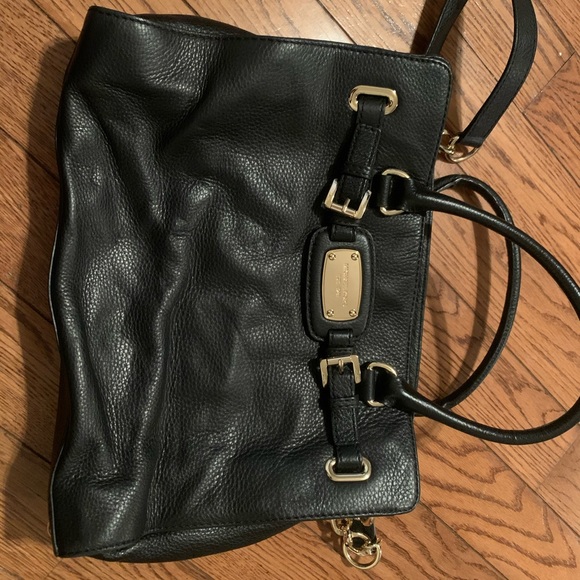 Michael Kors Handbags - Black Michael Kors bag